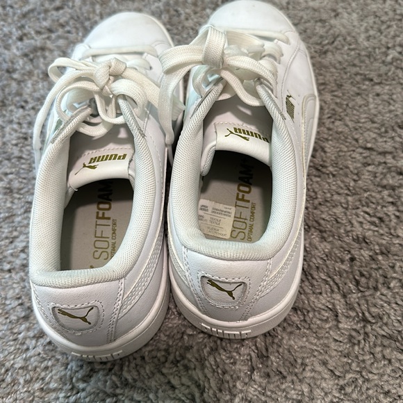 Puma Softfoam White Sneakers Size 6.5 - Picture 3 of 5